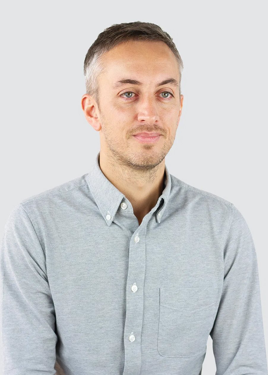 Олег Светлоков